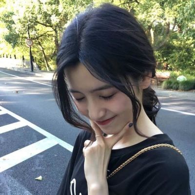 女校长号召家长学生学习董宇辉